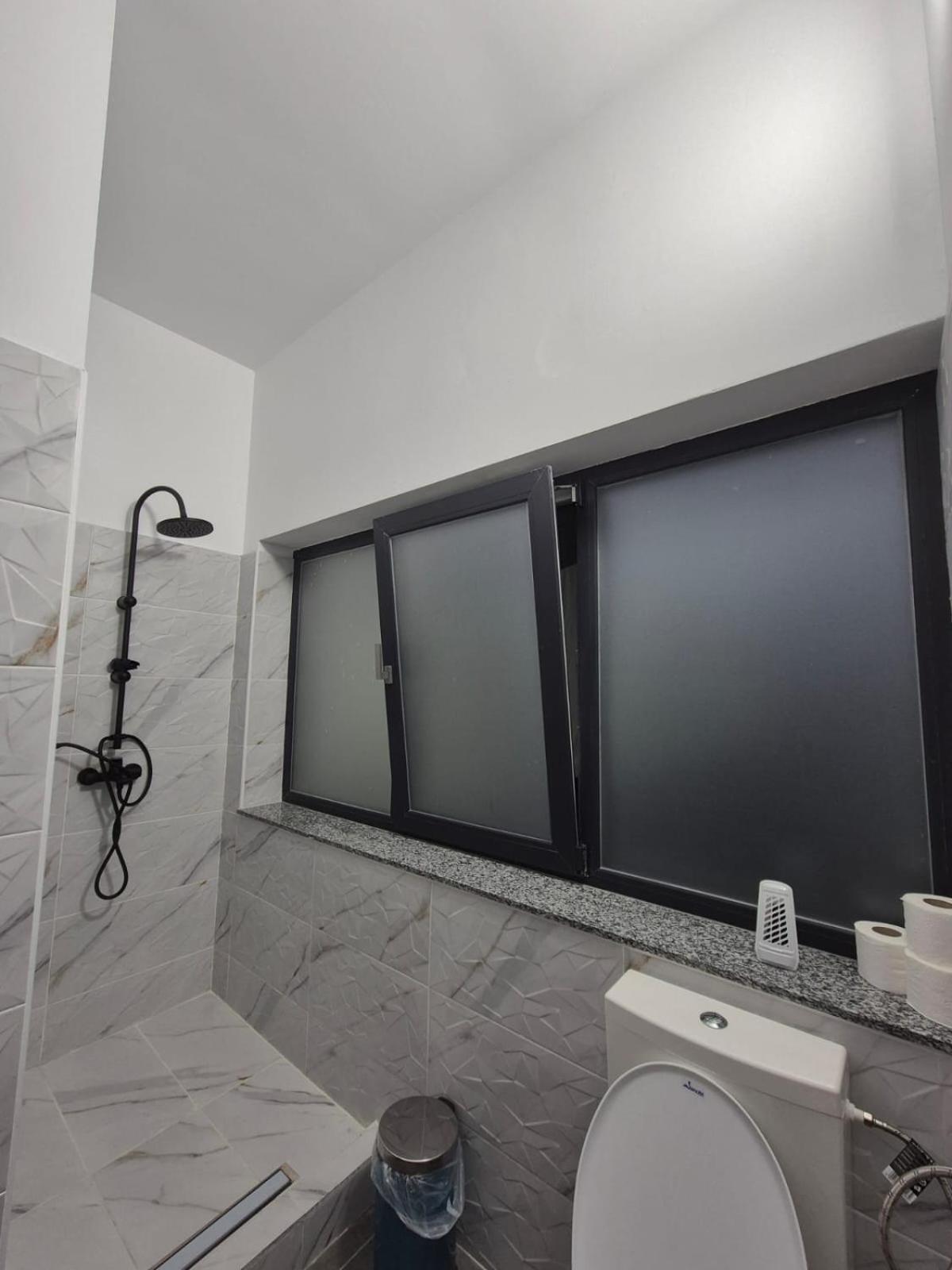 Casa De Vacanta Larisa Novaci-Străini エクステリア 写真